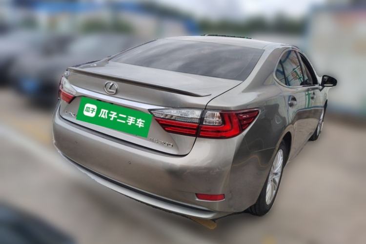 Used Lexus ES 2015 200 Elite Edition Rear Right 45 Deg