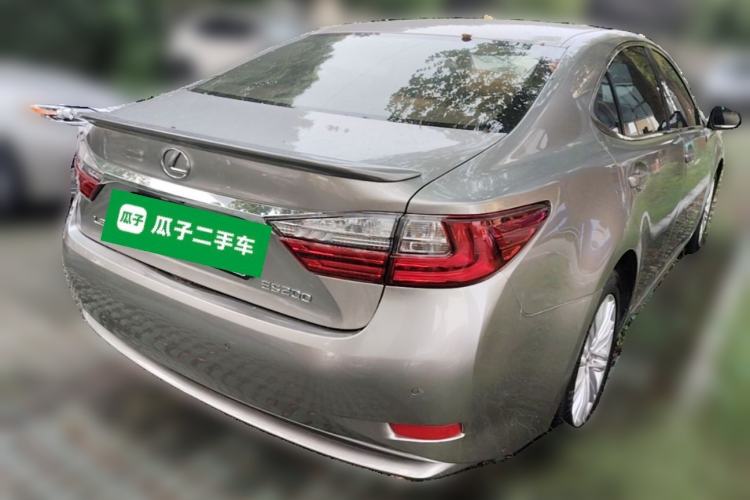 Used Lexus ES 2015 200 Elite Edition Rear Right 45 Deg