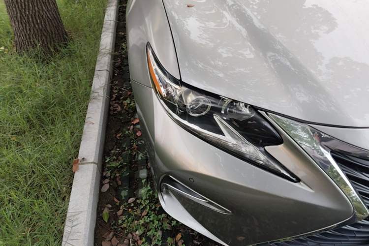 Used Lexus ES 2015 200 Elite Edition Right Front Headlight