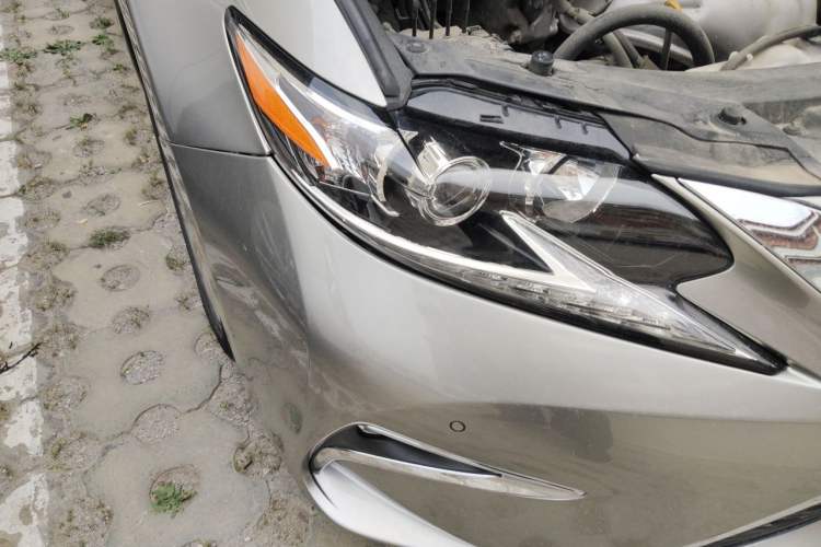 Used Lexus ES 2015 200 Elite Edition Right Front Headlight