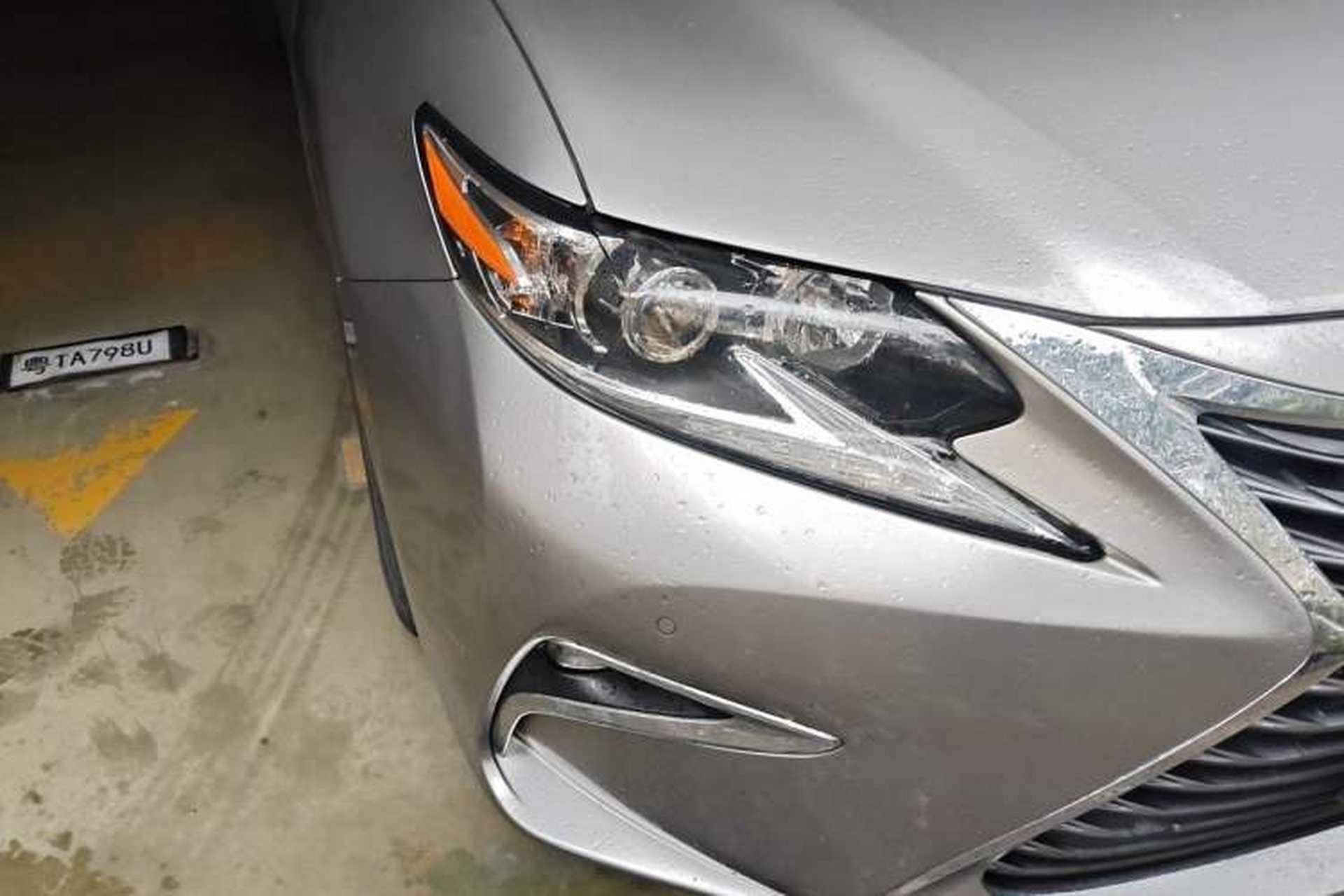Used Lexus ES 2015 300h Comfort Edition Right Front Headlight