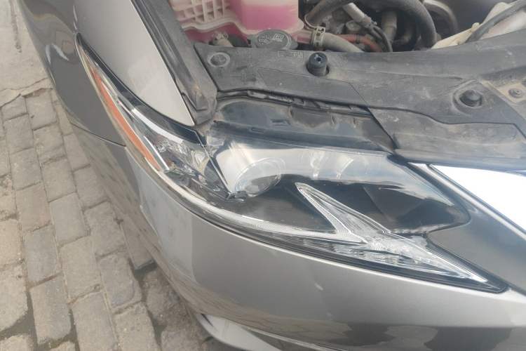 Used Lexus ES 2015 300h Luxury Edition Right Front Headlight