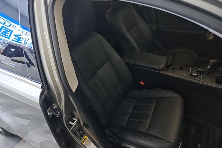 Used Lexus ES 2015 250 Elegant Edition Right Front Seat
