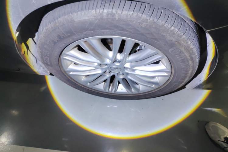 Used Lexus ES 2015 200 Elite Edition Right Front Wheel Hub