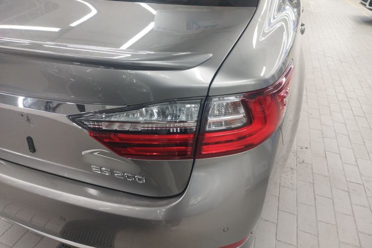 Used Lexus ES 2015 200 Elite Edition Right Rear Taillight