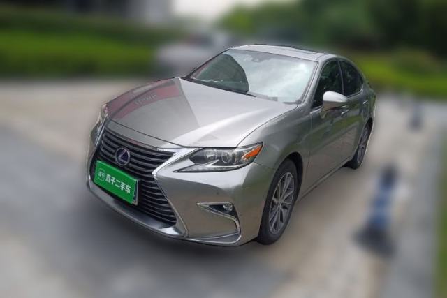Used Lexus ES 2015 300h Comfort Edition