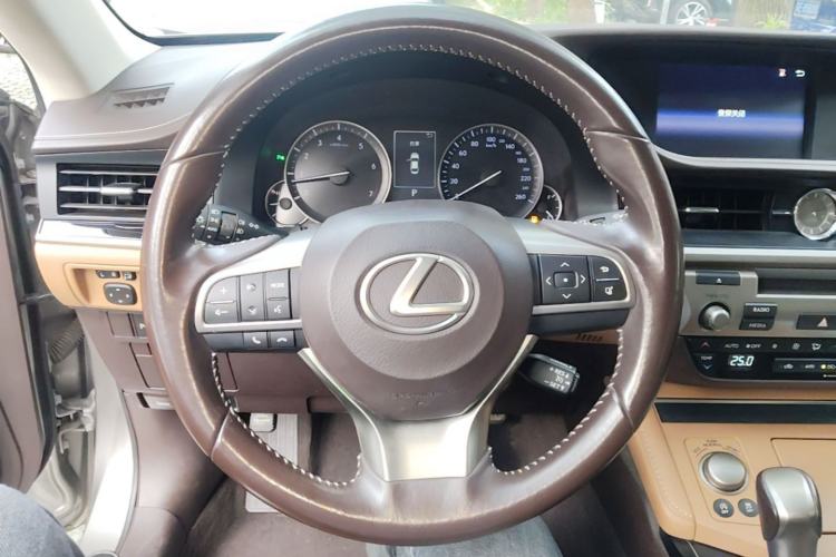 Used Lexus ES 2015 200 Elite Edition Steering Wheel