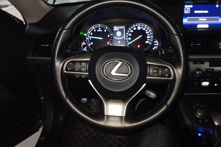 Used Lexus ES 2015 200 Elite Edition Steering Wheel