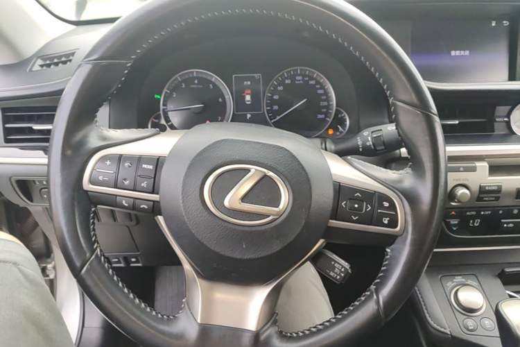 Used Lexus ES 2015 200 Elite Edition Steering Wheel