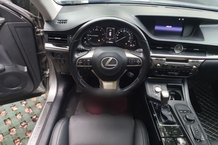 Used Lexus ES 2015 200 Elite Edition Steering Wheel