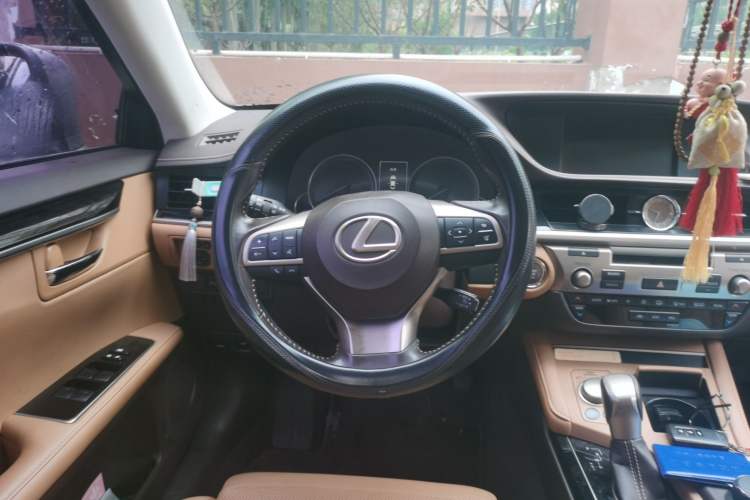 Used Lexus ES 2015 200 Elite Edition Steering Wheel