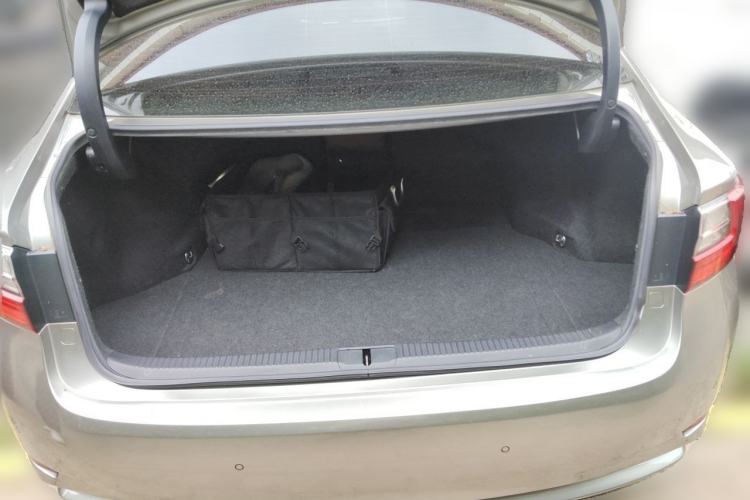 Used Lexus ES 2015 200 Elite Edition Trunk
