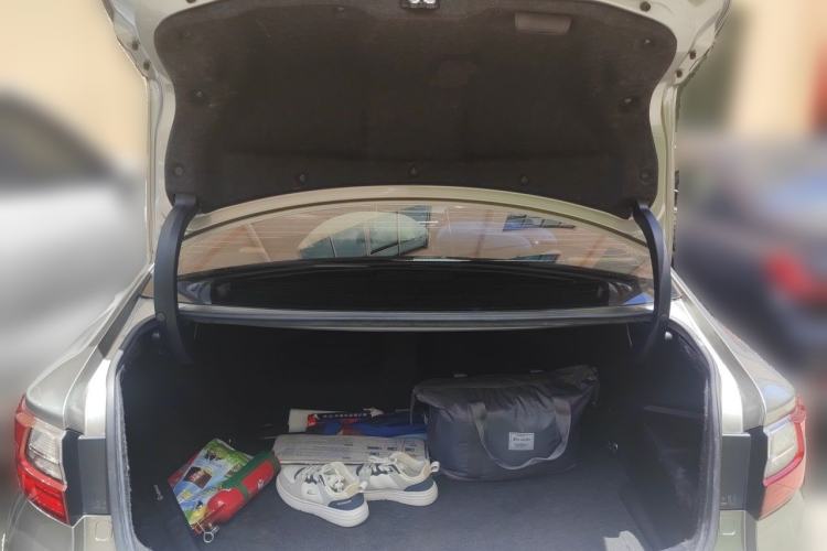 Used Lexus ES 2015 300h Comfort Edition Trunk