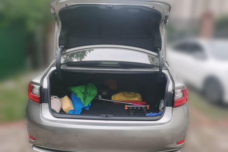 Used Lexus ES 2015 200 Elite Edition Trunk