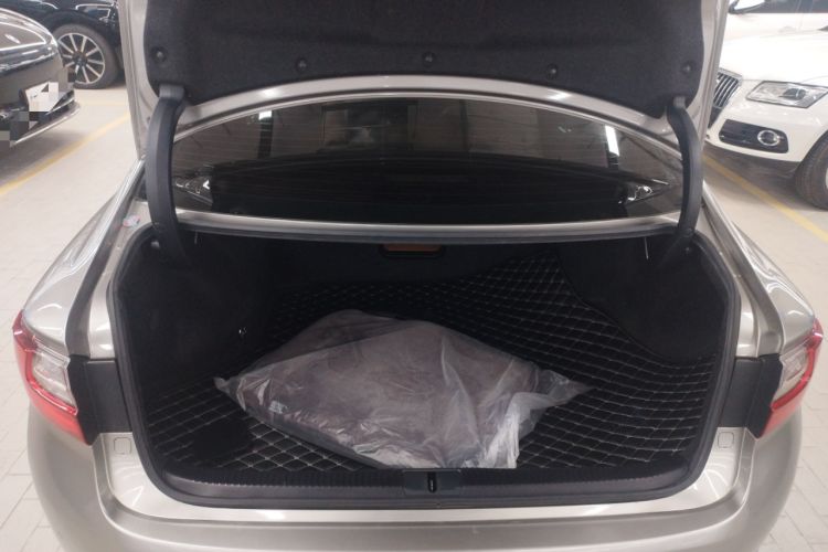 Used Lexus ES 2015 200 Elite Edition Trunk