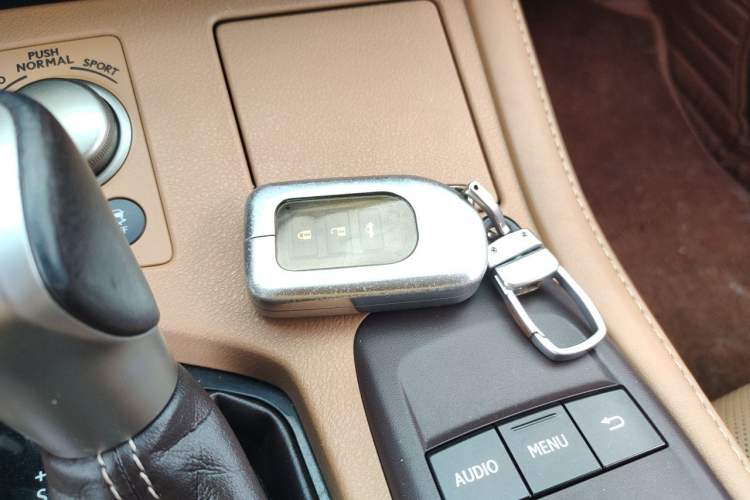 Used Lexus ES 2015 200 Elite Edition Vehicle Key