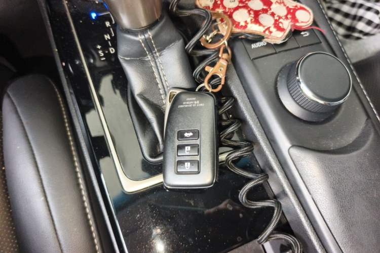 Used Lexus ES 2015 200 Elite Edition Vehicle Key
