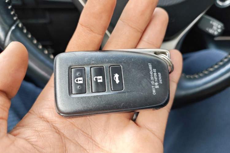 Used Lexus ES 2015 200 Elite Edition Vehicle Key