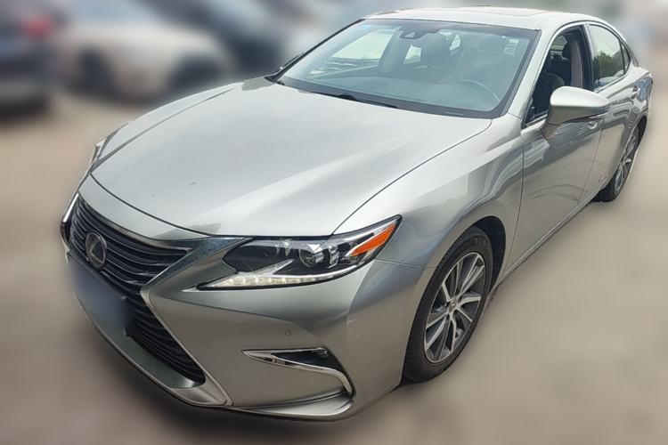 Used Lexus ES 2015 300h Luxury Edition Guazi used car, China used car export, Used car for sale, Used Lexus cars, Cheapest cars for sale