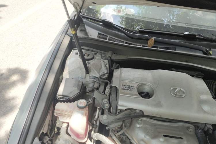 Used Lexus ES 2015 300h Comfort Edition Engine Bay Right