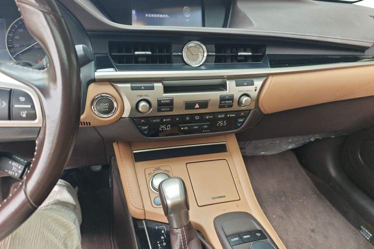 Used Lexus ES 2015 200 Elite Edition Audio And AC Panel
