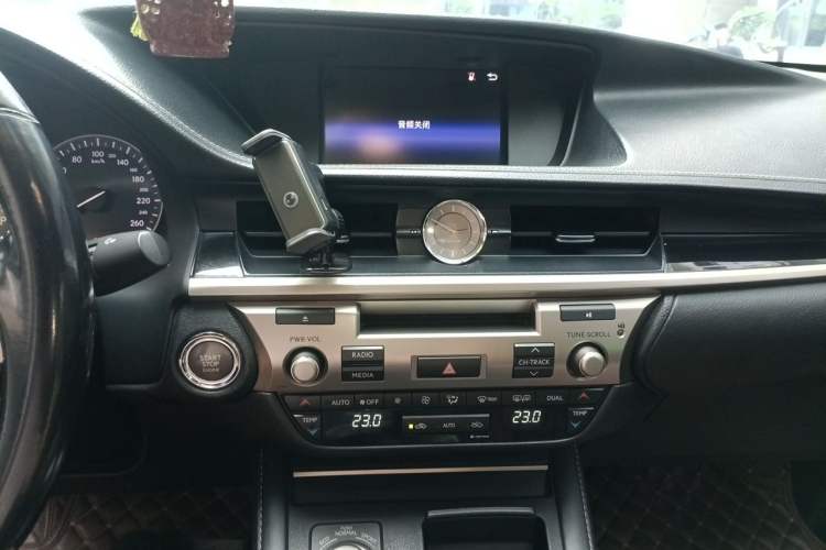 Used Lexus ES 2015 200 Elite Edition Audio And AC Panel