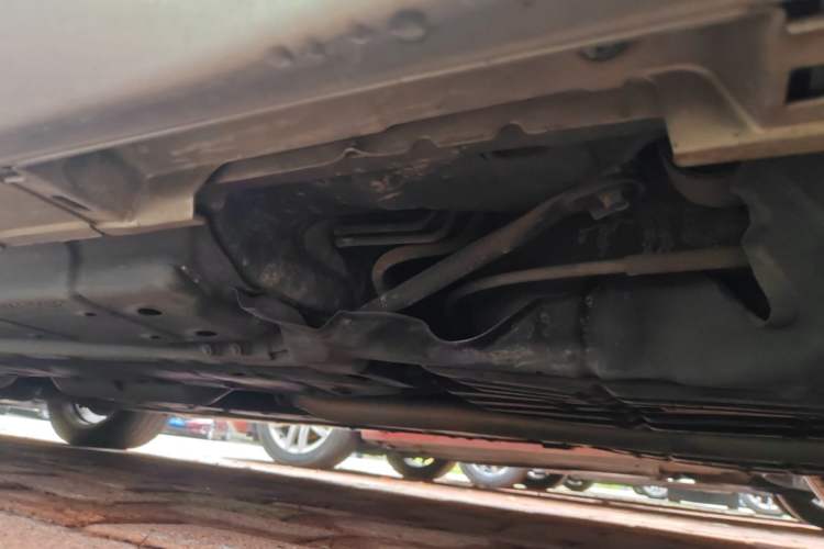 Used Lexus ES 2015 300h Comfort Edition Chassis Rear Left