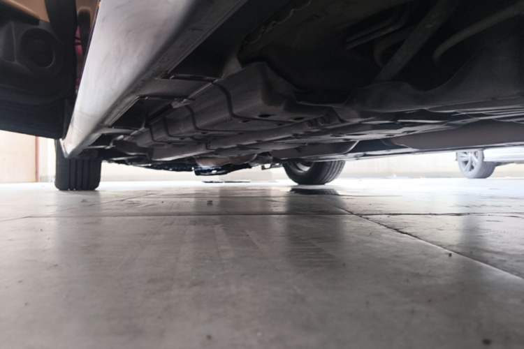 Used Lexus ES 2015 300h Comfort Edition Chassis Rear Left