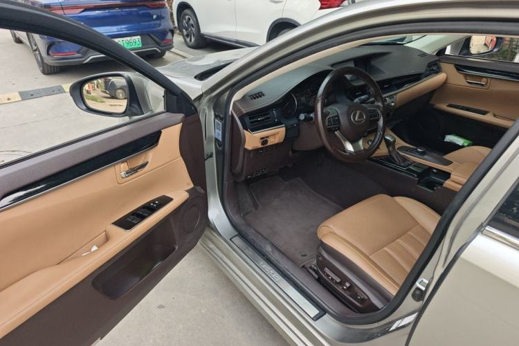 Used Lexus ES 2015 200 Elite Edition Driver Seat