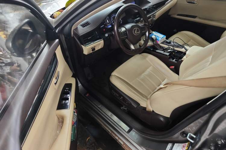 Used Lexus ES 2015 200 Elite Edition Driver Seat