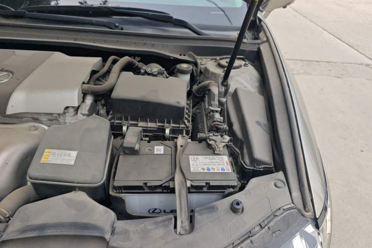 Used Lexus ES 2015 200 Elite Edition Engine Bay Left