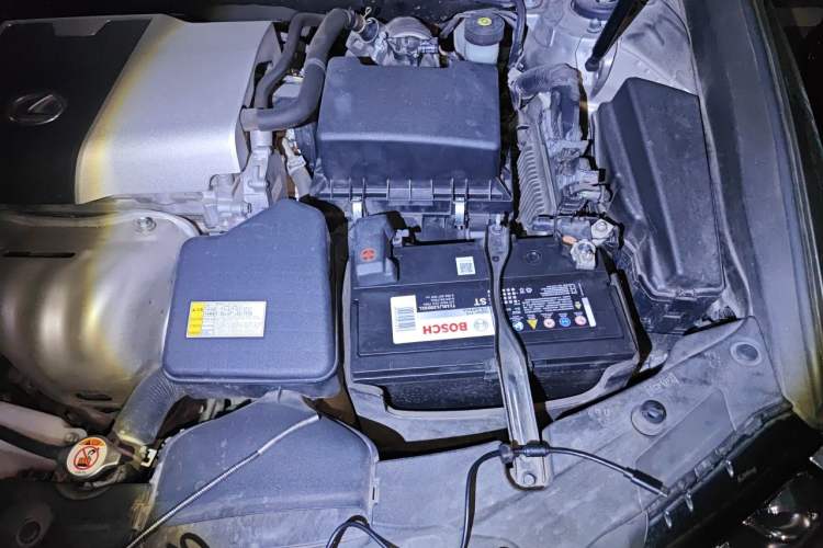 Used Lexus ES 2015 200 Elite Edition Engine Bay Left