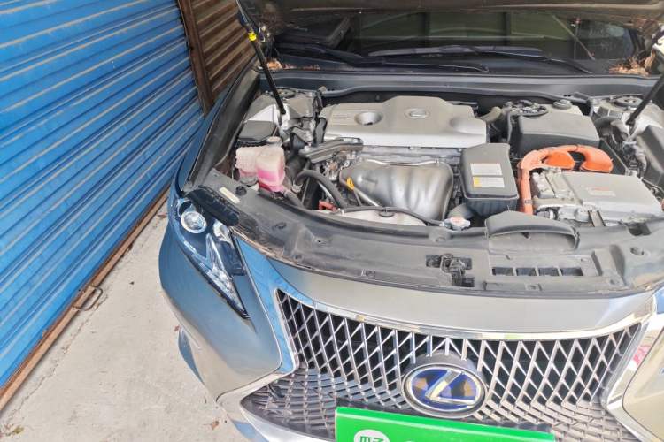 Used Lexus ES 2015 300h Comfort Edition Engine Bay Right