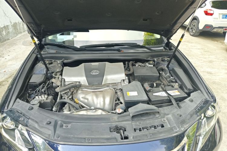 Used Lexus ES 2015 200 Elite Edition Engine Bay