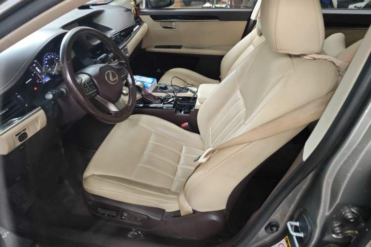 Used Lexus ES 2015 200 Elite Edition Left Front Seat