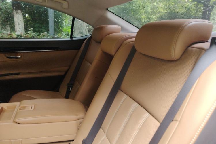 Used Lexus ES 2015 200 Elite Edition Left Rear Seat