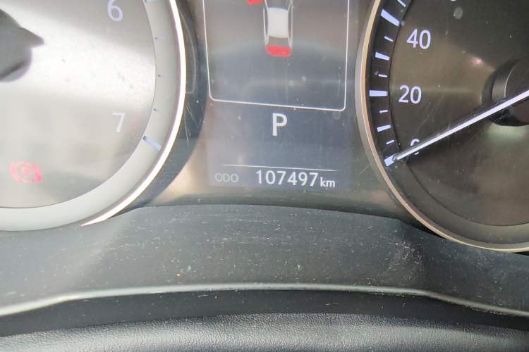 Used Lexus ES 2015 200 Elite Edition Odometer Close Up
