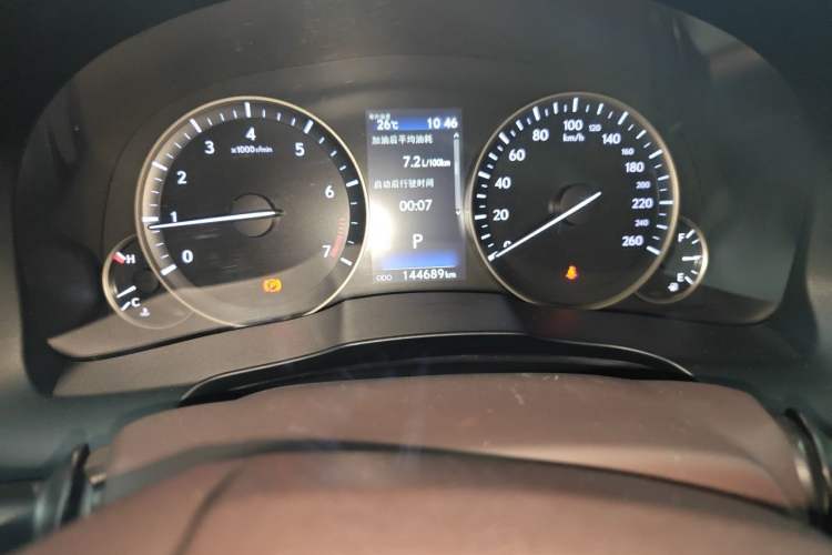 Used Lexus ES 2015 200 Elite Edition Odometer Close Up