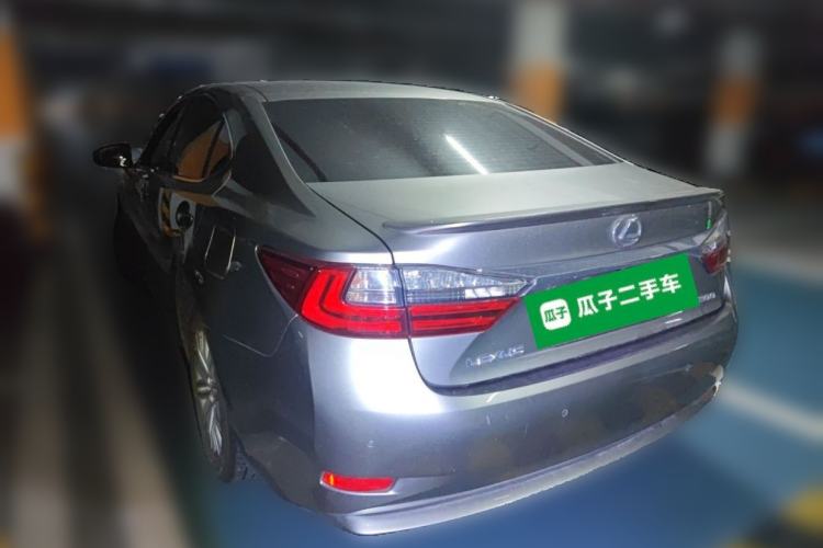 Used Lexus ES 2015 200 Elite Edition Rear Left 45 Deg