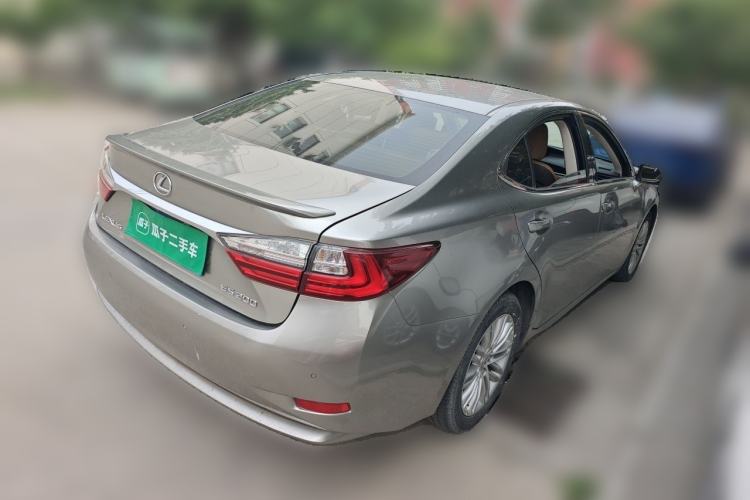 Used Lexus ES 2015 200 Elite Edition Rear Right 45 Deg