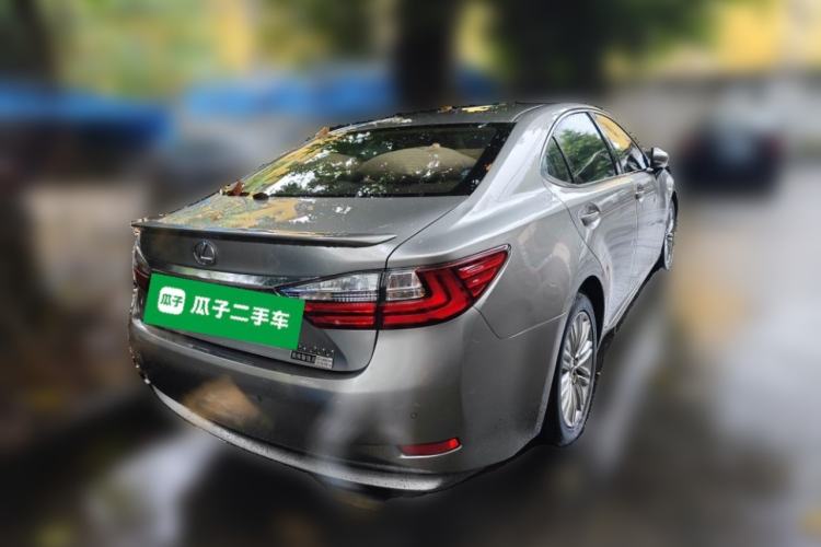 Used Lexus ES 2015 200 Elite Edition Rear Right 45 Deg