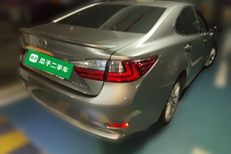 Used Lexus ES 2015 200 Elite Edition Rear Right 45 Deg