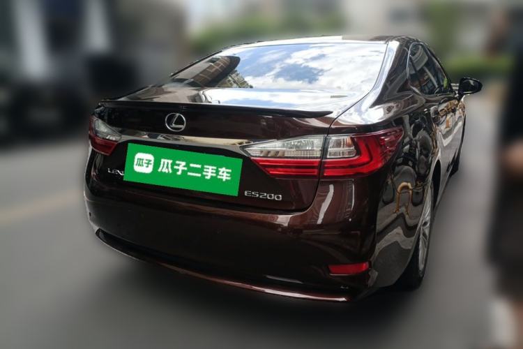 Used Lexus ES 2015 200 Elite Edition Rear Right 45 Deg