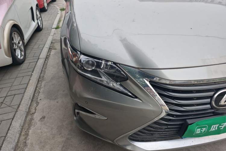Used Lexus ES 2015 200 Elite Edition Right Front Headlight