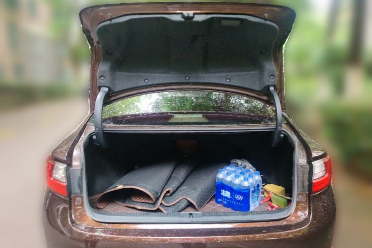 Used Lexus ES 2015 200 Elite Edition Trunk