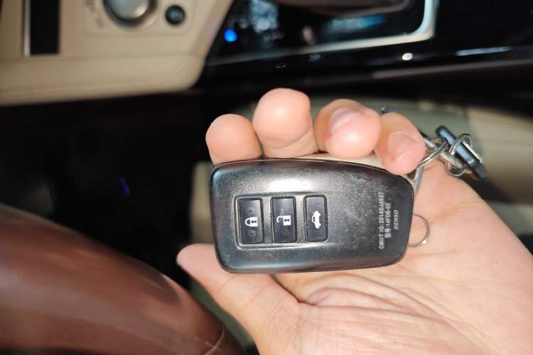 Used Lexus ES 2015 200 Elite Edition Vehicle Key