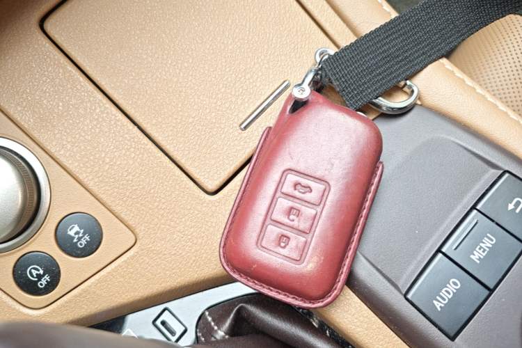 Used Lexus ES 2015 200 Elite Edition Vehicle Key