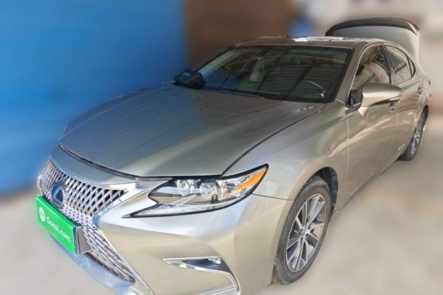Used Lexus ES 2015 300h Comfort Edition