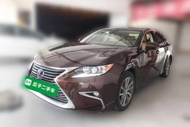 Used Lexus ES 2015 300h Comfort Edition
