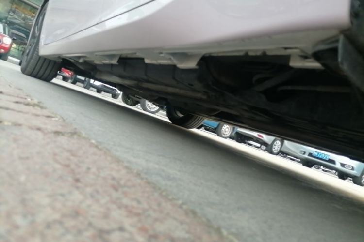 Used Lexus ES 2015 300h Comfort Edition Chassis Rear Left
